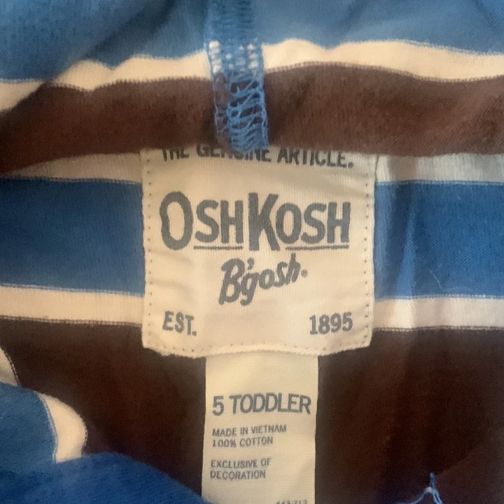 OSHKOSH B’gosh long sleeve shirt with hood